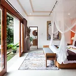 Kak Asing Ubud